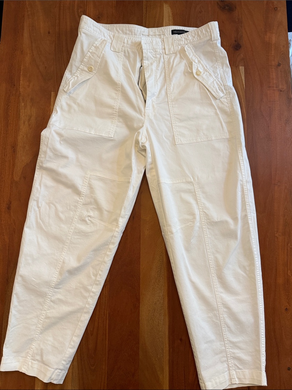 Banana Republic White Women’s Casual Cargo Barrel Chinos